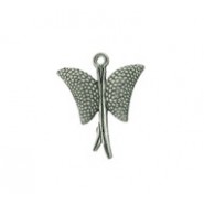 Flying Insect #543 Flying Insect #543