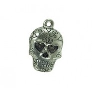 Skull- Ornate with Heart Eyes #6246 Skull- Ornate with Heart Eyes #6246